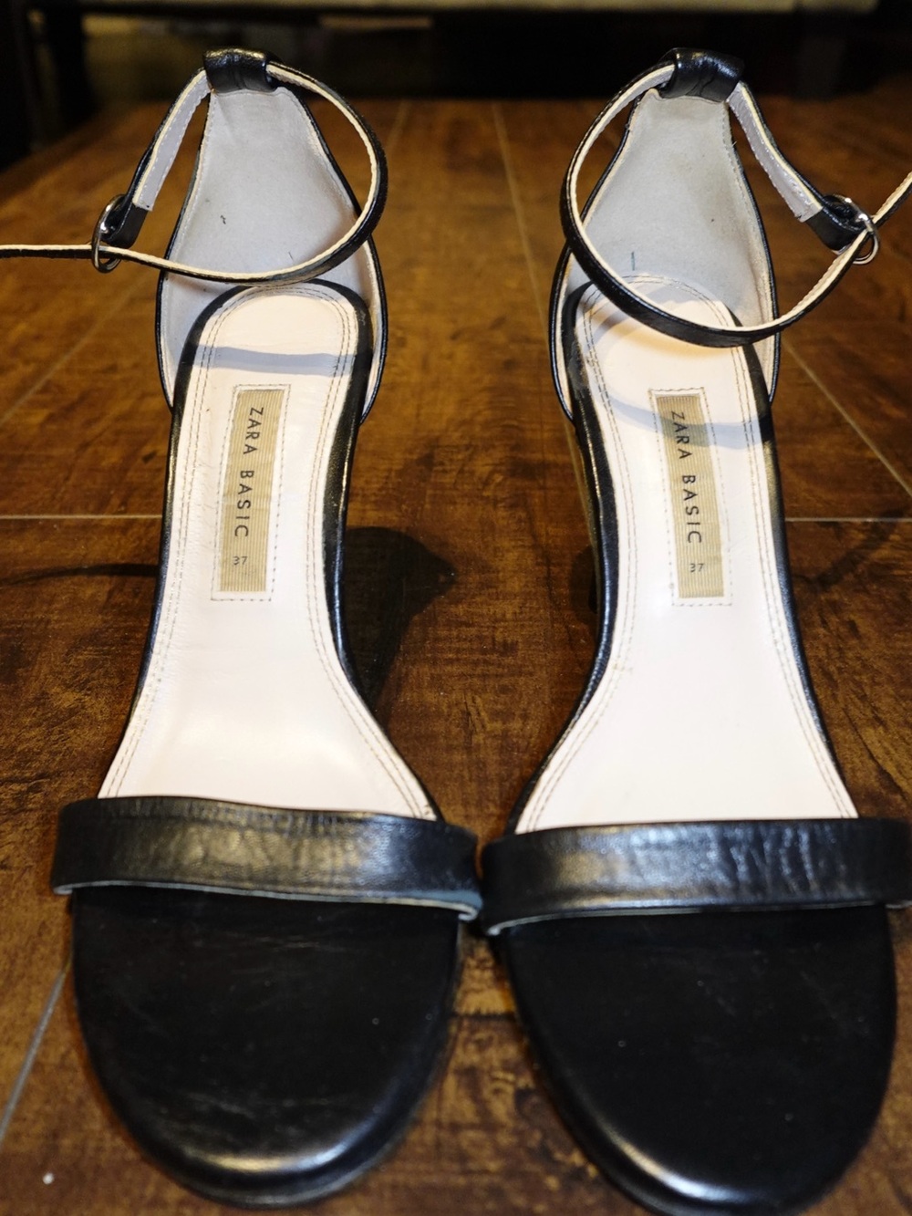 Black Zara basic heels